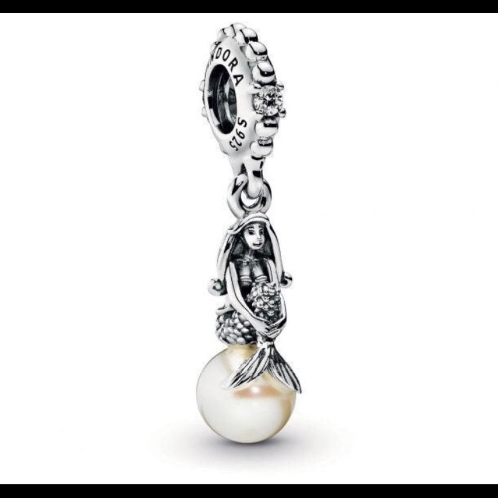 Pandora Disney charm